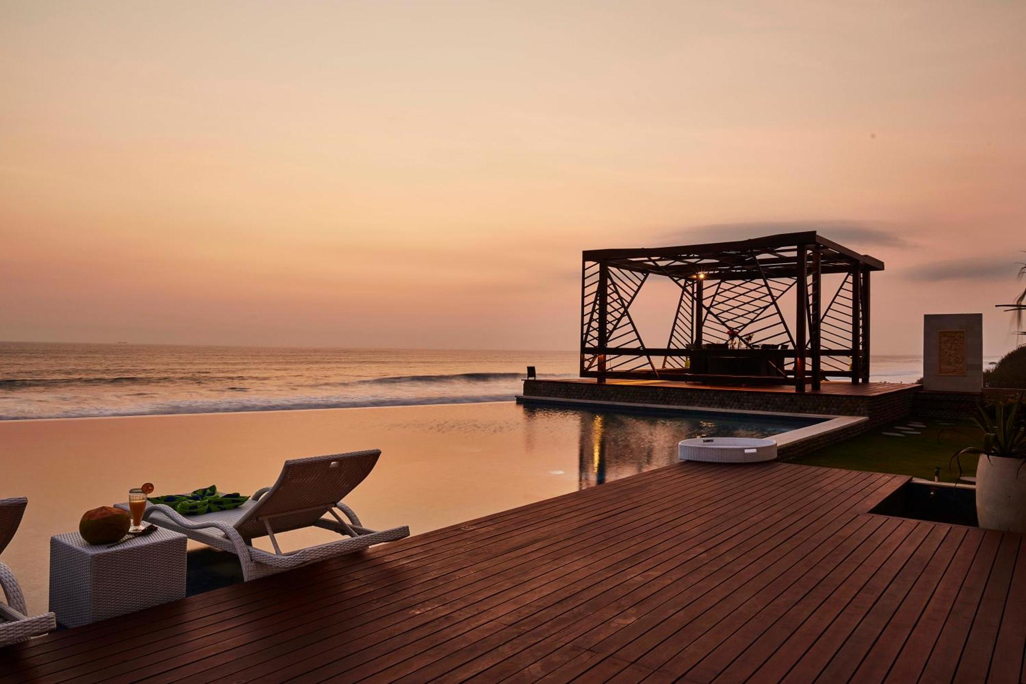 Abian Kapas Beach House Selemadeg Buitenkant foto
