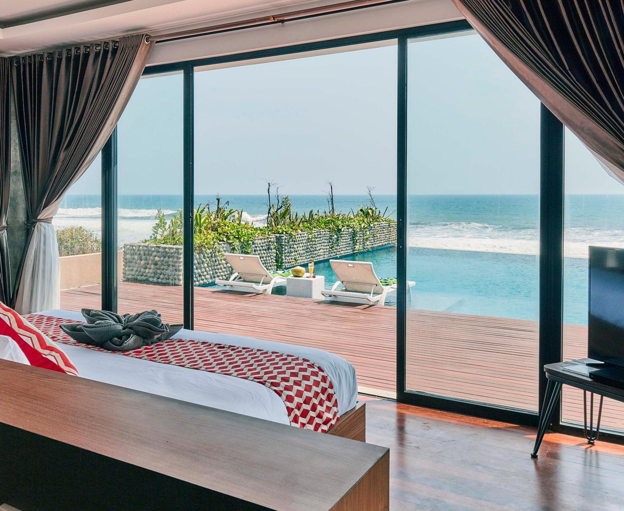 Abian Kapas Beach House Selemadeg Buitenkant foto
