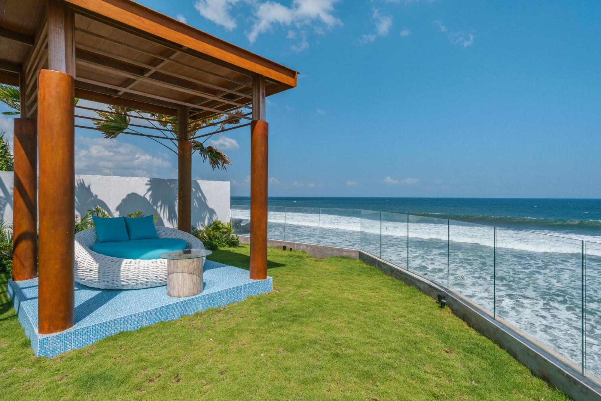 Abian Kapas Beach House Selemadeg Buitenkant foto