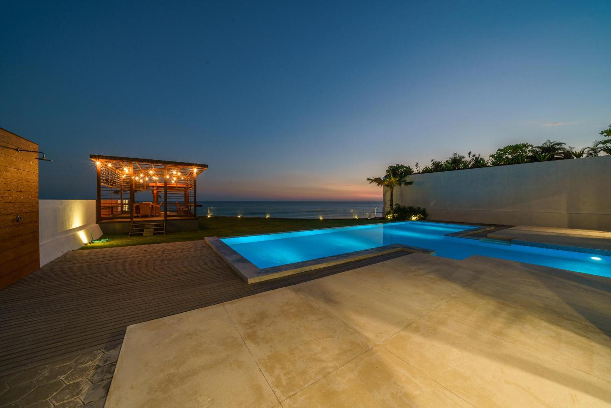 Abian Kapas Beach House Selemadeg Buitenkant foto
